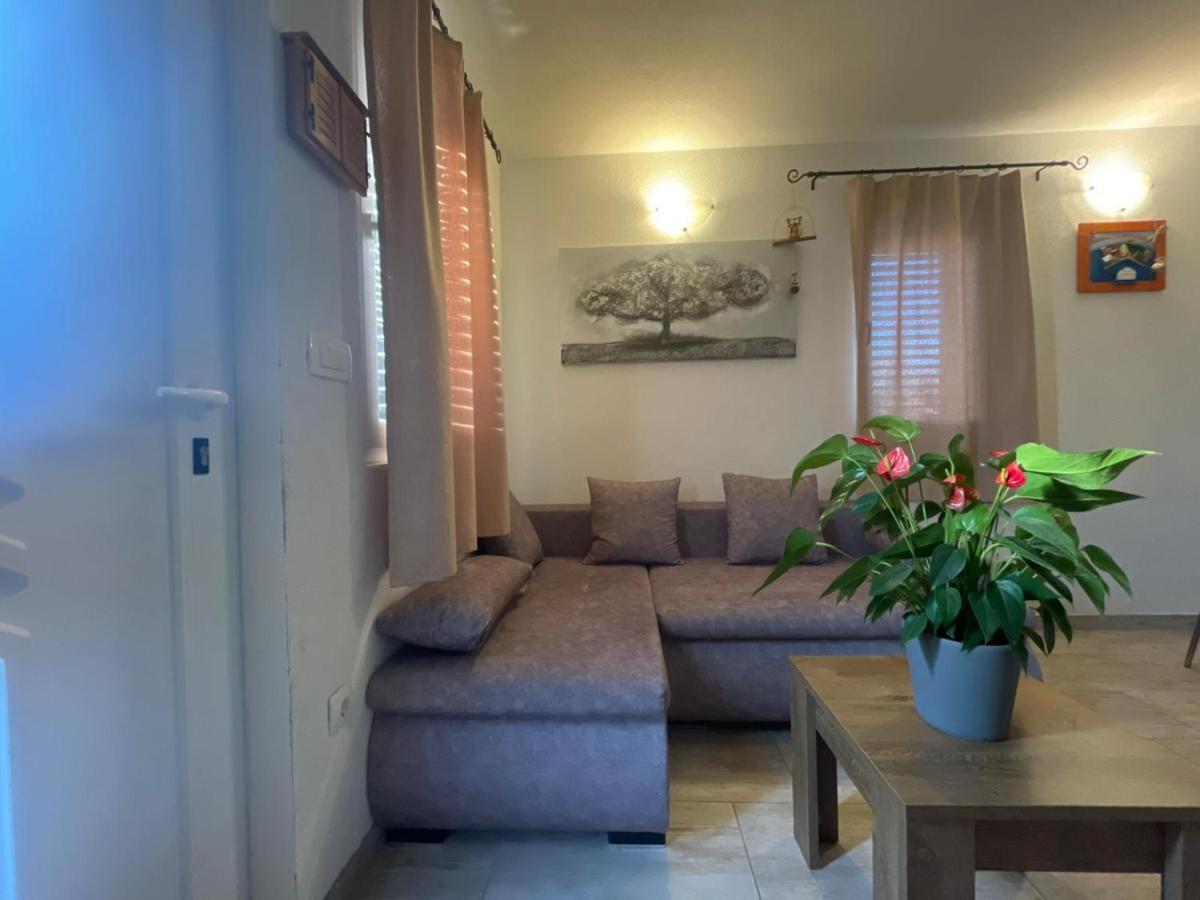Studio Apartment Dona Trogir Zewnętrze zdjęcie