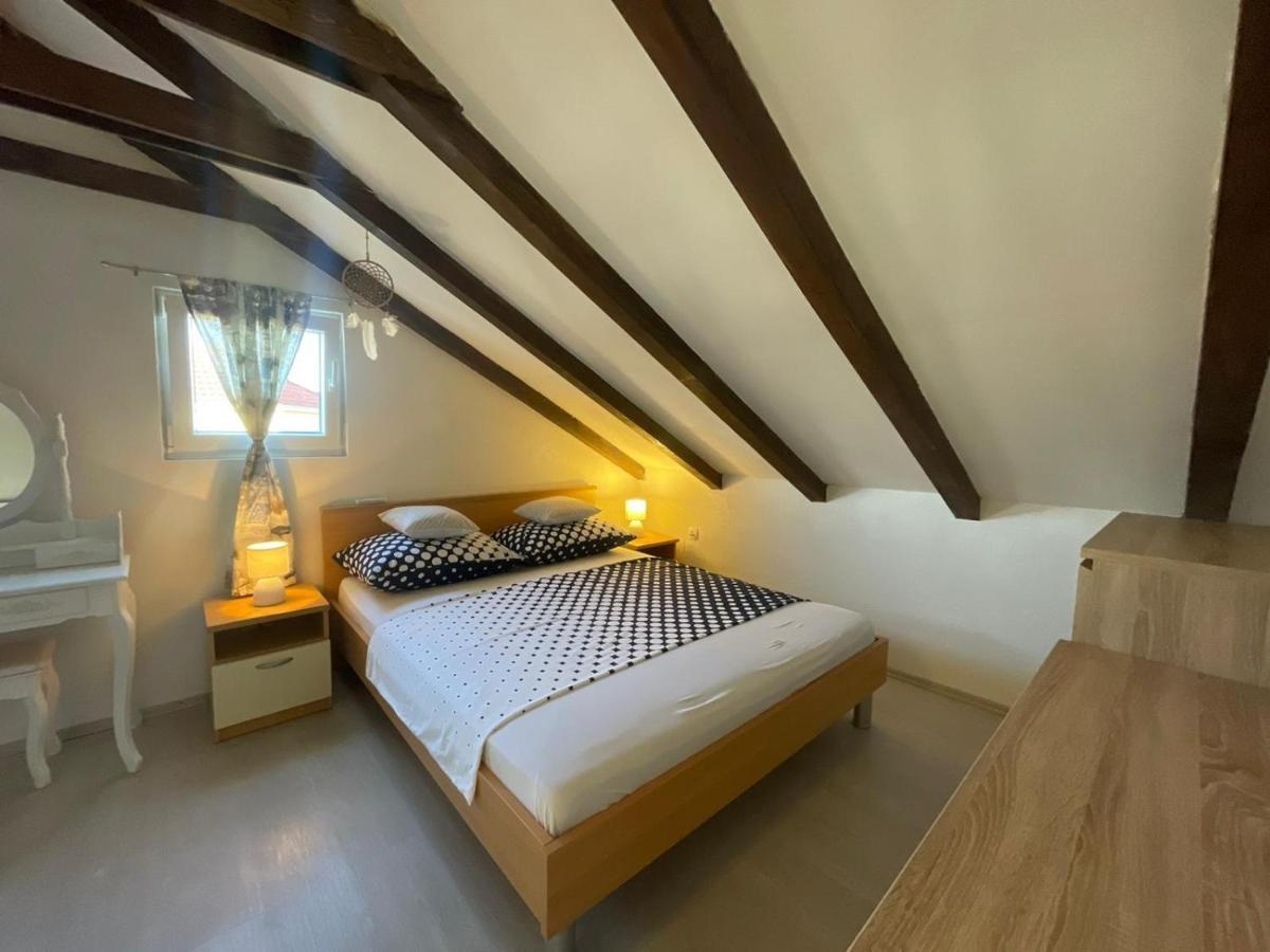 Studio Apartment Dona Trogir Zewnętrze zdjęcie