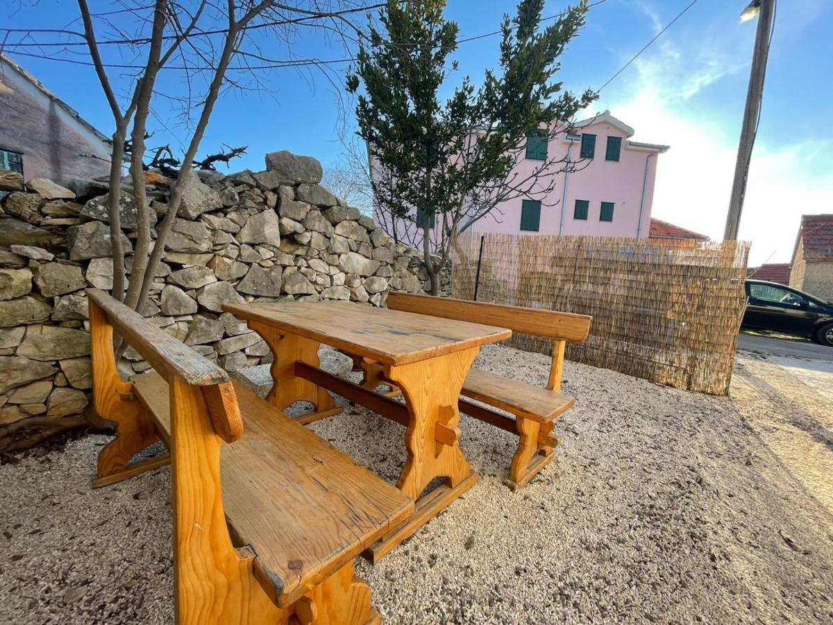 Studio Apartment Dona Trogir Zewnętrze zdjęcie