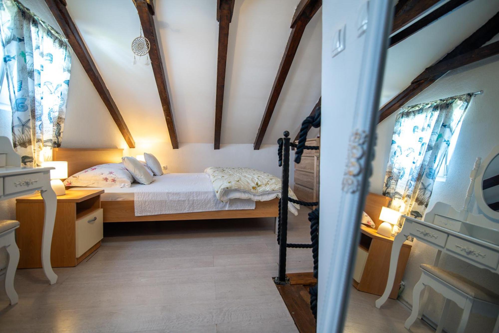 Studio Apartment Dona Trogir Zewnętrze zdjęcie