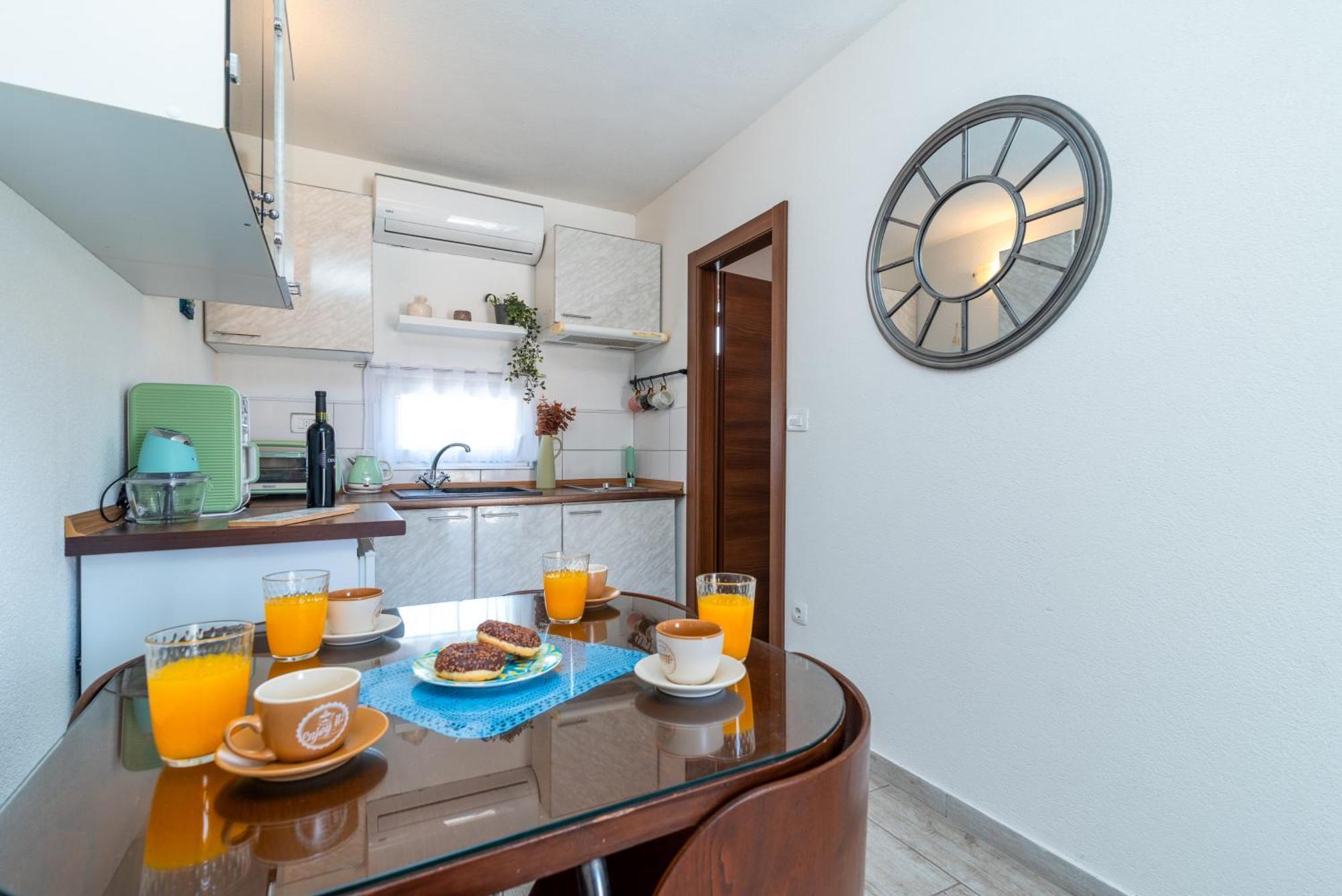 Studio Apartment Dona Trogir Zewnętrze zdjęcie