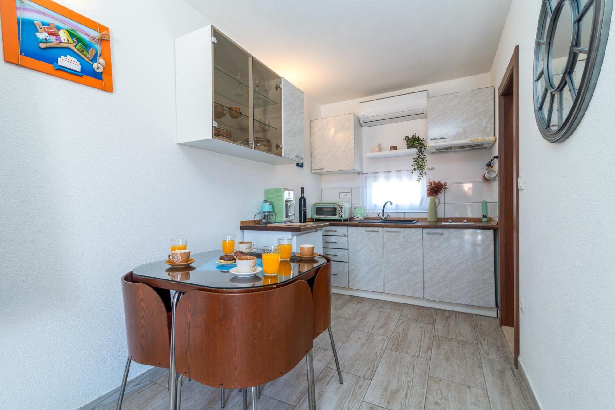 Studio Apartment Dona Trogir Zewnętrze zdjęcie