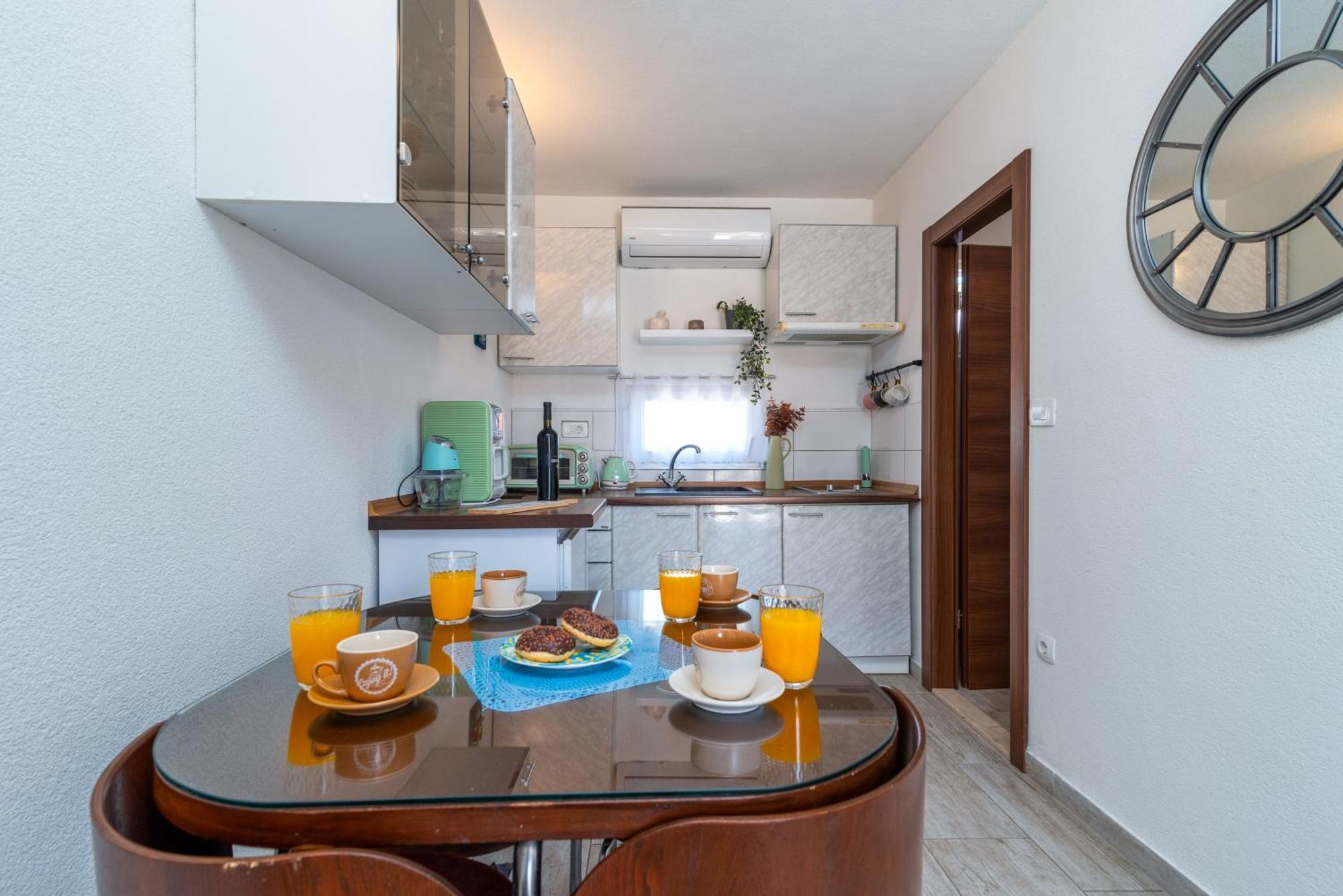 Studio Apartment Dona Trogir Zewnętrze zdjęcie