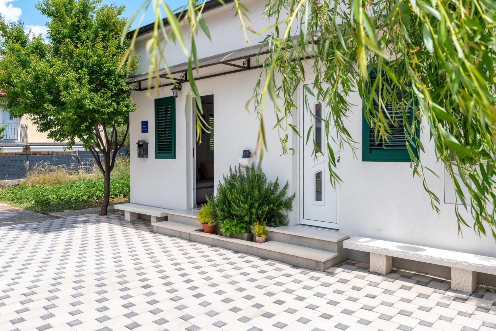 Studio Apartment Dona Trogir Zewnętrze zdjęcie